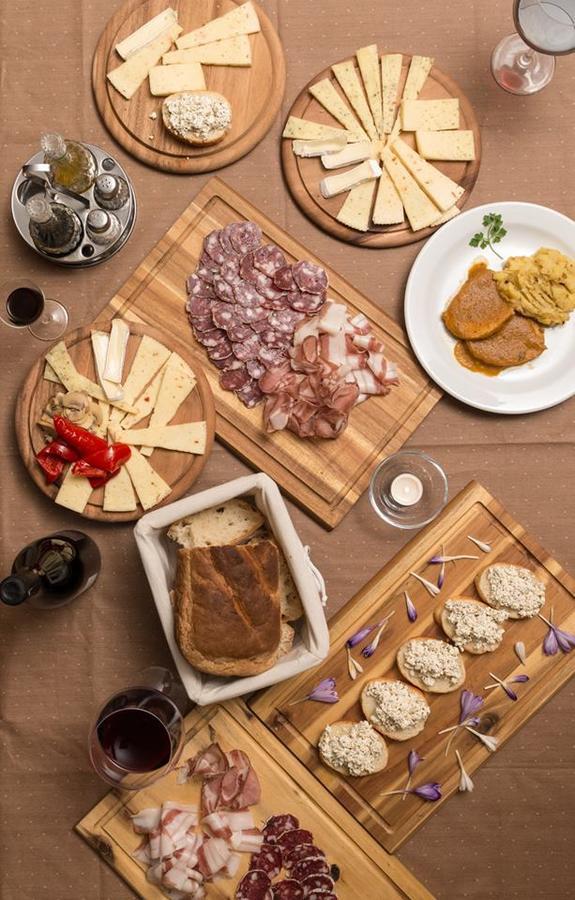 Bed and Breakfast Gostilna Lokve Экстерьер фото