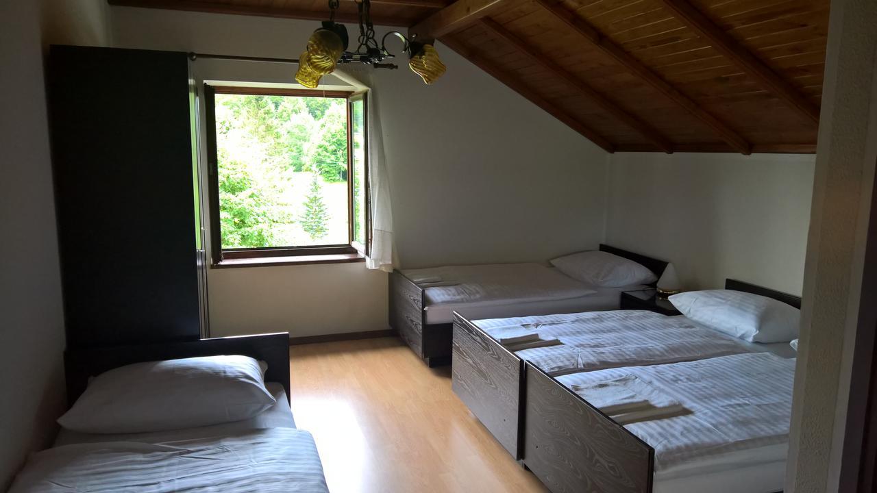 Bed and Breakfast Gostilna Lokve Экстерьер фото