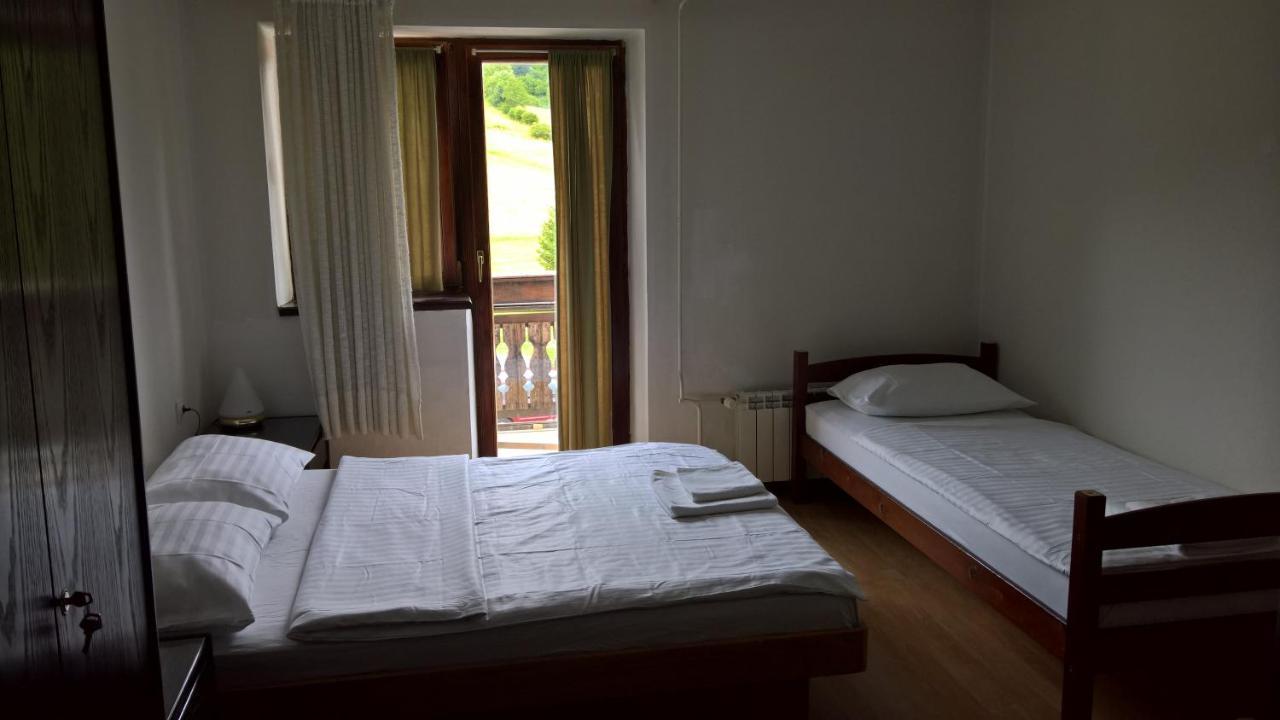 Bed and Breakfast Gostilna Lokve Экстерьер фото